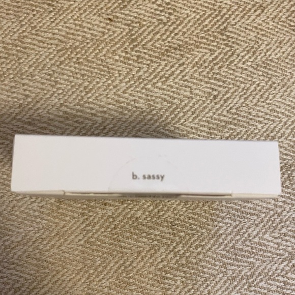 LILAH B Divine Duo Lip & Cheek in B Sassy - Picture 4 of 7